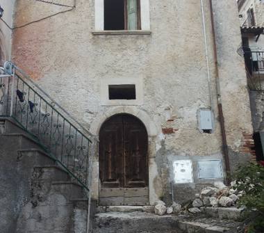 Rustico/Casale in vendita a Secinaro (L'Aquila)