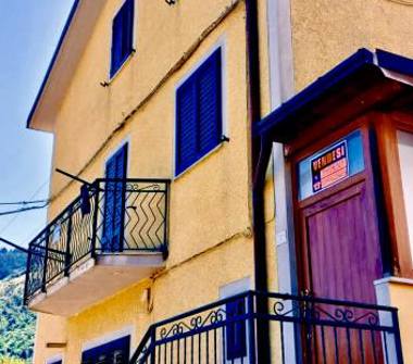 Casa indipendente in vendita a Abriola (Potenza)