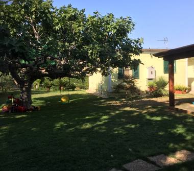 Casa indipendente in vendita a Sermoneta, Frazione Doganella