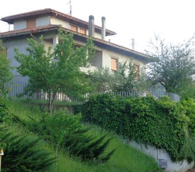 Villa in vendita a Fabriano (Ancona)