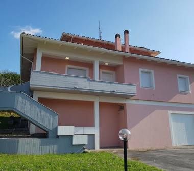 Villa in vendita a Fabriano (Ancona), Via Giovanni Bovio 39/a