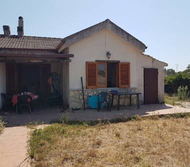 Villetta a schiera in vendita a Galluccio, Frazione San Clemente