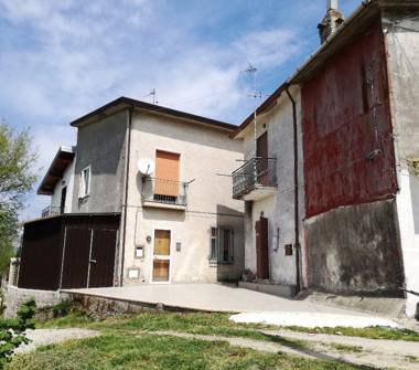 Rustico/Casale in vendita a San Martino Valle Caudina (Avellino)