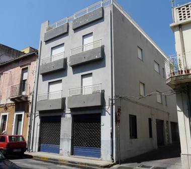 Negozio in affitto a Sant'Alessio Siculo (Messina)