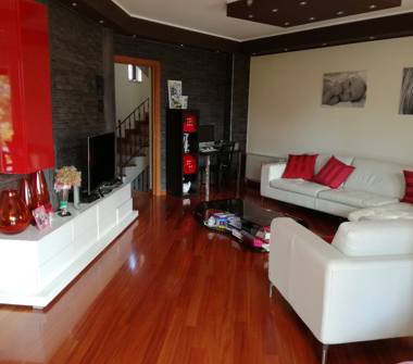 Villa in vendita a Frosinone (Frosinone)