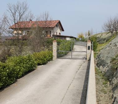 Villa in vendita a Montechiaro d'Acqui, Frazione Montechiaro Piana
