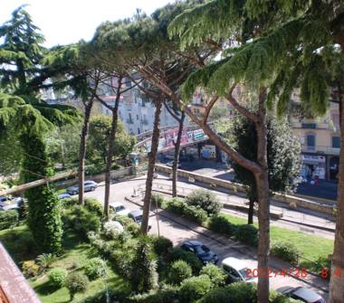 Trilocale in vendita a Napoli, Zona San Carlo all'Arena