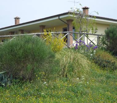 Villa in vendita a Viterbo, Frazione Monterazzano