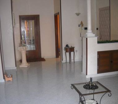 Trilocale in vendita a Napoli, Zona Pianura