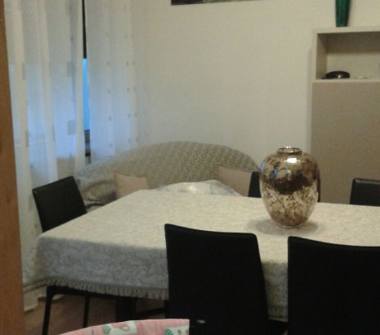 Quadrilocale in vendita a Ancona, Frazione Collemarino