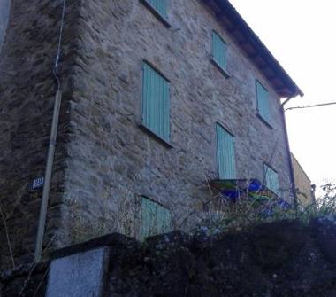 Porzione di casa in vendita a Pistoia, Frazione Villa Di Baggio