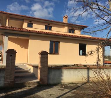 Casa indipendente in vendita a Castiglione del Lago (Perugia)