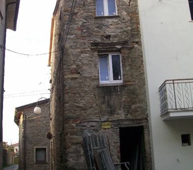 Casa indipendente in vendita a Montignoso (Massa-Carrara)
