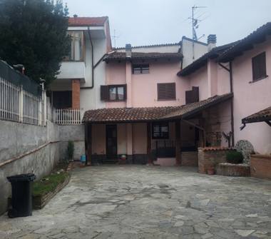 Casa indipendente in vendita a Pecetto di Valenza (Alessandria)