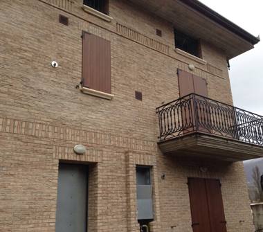 Casa indipendente in vendita a Grizzana Morandi, Frazione Carviano