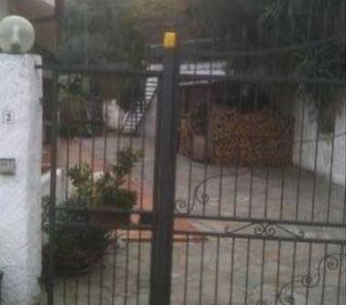 Casa indipendente in vendita a Imperia, Frazione Caramagna Ligure