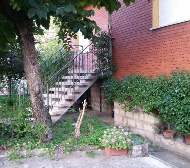 Casa indipendente in vendita a Cagli (Pesaro e Urbino)