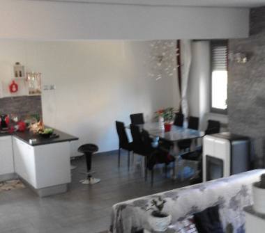 Casa indipendente in vendita a Castiglione del Lago, Frazione Pozzuolo