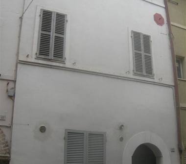 Palazzo/Stabile in vendita a San Severino Marche (Macerata)