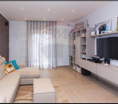 Trilocale in vendita a Belpasso, Frazione Piano Tavola