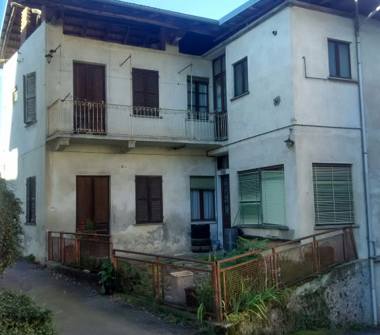 Casa indipendente in vendita a Cavallirio (Novara)