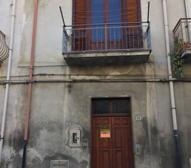Casa indipendente in vendita a Patti (Messina)