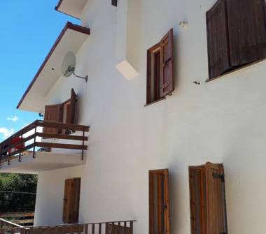 Quadrilocale in vendita a Cappadocia, Frazione Camporotondo, Via dei Monti Simbruini 95