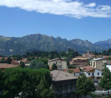 Bilocale in vendita a Oggiono (Lecco)