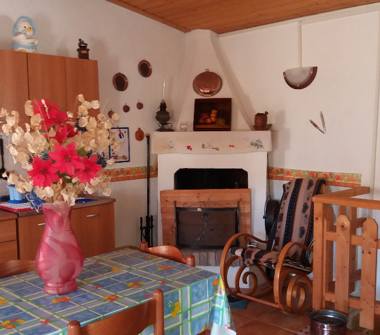 Casa indipendente in vendita a Triora, Frazione Bregalla