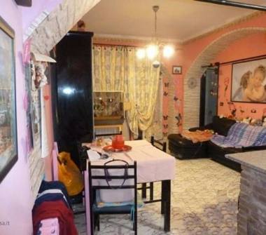 Quadrilocale in vendita a Mignanego, Frazione Vetrerie