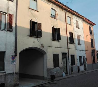 Casa indipendente in vendita a Vescovato (Cremona)