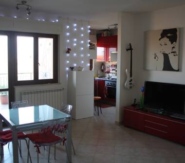 Trilocale in vendita a Pomezia (Roma)