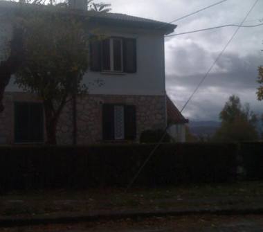 Quadrilocale in vendita a Castel di Sangro, Frazione Roccacinquemila