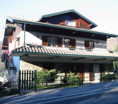 Trilocale in vendita a Serina (Bergamo)