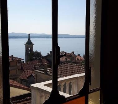 Casa indipendente in vendita a Belgirate (Verbano-Cusio-Ossola)