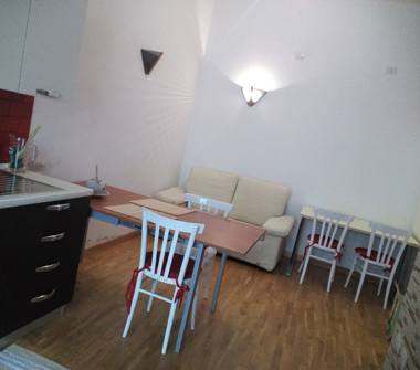 Quadrilocale in vendita a Bosa, Frazione Bosa Marina, Via G.V. Fara 7