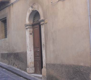 Casa indipendente in vendita a Agira (Enna)