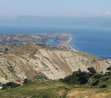 Rustico/Casale in vendita a Messina, Frazione Pace