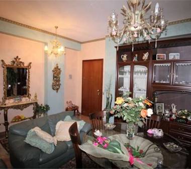 Quadrilocale in vendita a Tremestieri Etneo (Catania)