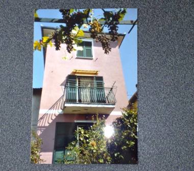 Casa indipendente in vendita a Gavi (Alessandria)