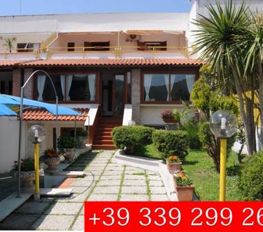 Villetta a schiera in vendita a Pozzuoli, Frazione Arco Felice