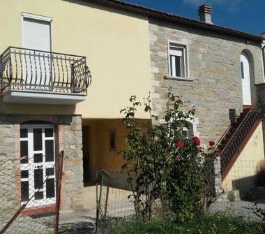 Casa indipendente in vendita a Frosolone (Isernia)