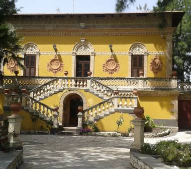 Albergo/Struttura ricettiva in vendita a Francofonte (Siracusa)