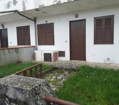 Villetta a schiera in vendita a San Massimo, Frazione Contrada Canonica