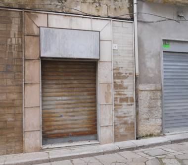 Negozio in vendita a Andria (Barletta-Andria-Trani)