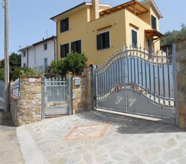 Villetta a schiera in vendita a Massarosa, Frazione Quiesa