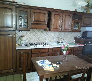 Casa indipendente in affitto a Bronte (Catania)