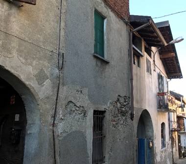 Porzione di casa in vendita a Golasecca (Varese)
