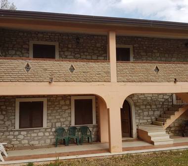 Casa indipendente in vendita a Pontelandolfo (Benevento)