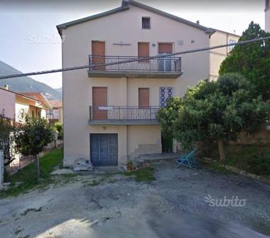 Bilocale in vendita a Bussi sul Tirino, Frazione Bussi Officine, Via Fratelli Rosselli 1